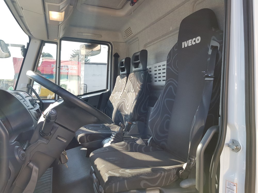 IVECO-75E21P-11